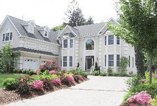166 KNICKERBOCKER Road, Closter